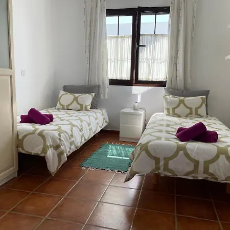 Holiday home Casa El Guirre - Tinajo