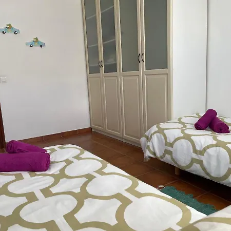 Casa El Guirre - *